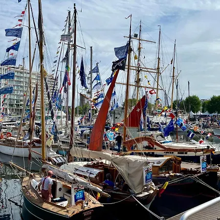 Apartment Cousteau - Terras, Zeezicht, Marina Ostend