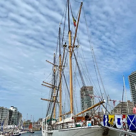 Cousteau - Terras, Zeezicht, Marina Ostend