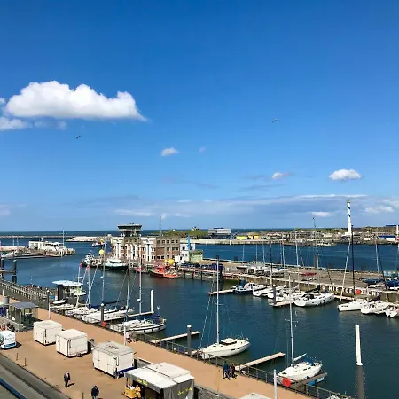 Cousteau - Terras, Zeezicht, Marina Apartament